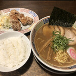 Kishu Wakayama Ramen Takashi - ラーメン唐揚げ定食