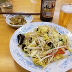 Gyoza no Manshu Higashimurayama Nishiguchi Ten - 瓶ビール・ザーサイハーフ・野菜炒め