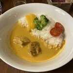 nonna nonno - 美しいイエローカレー