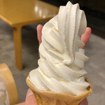 松代荘 売店 - まつしろミルクソフトクリーム@300円(税込)