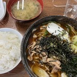 Shokujidokoro Kazuki - 肉そば820円＋小さいご飯200円