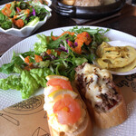 SWANTILE CAFE  - 