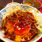 Sakura Hogetsu - 味噌カツ丼　840円也
                        味噌は甘めで、目玉焼きとの相性も良いですね