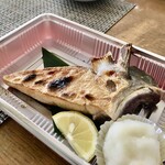 Isoharu - ブリカマ塩焼き1,080円