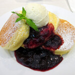 Shiawase no Pancake Sapporo Ten - 