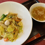 中華　東陽 - 中華丼