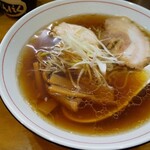 Raa-men Ya Kurobei - 醤油ラーメン。背中を押される力一杯、渾身のラーメン！