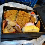 鹿児島銘品蔵 - 黒豚カツ弁当