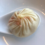 Din Tai Fung Tamagawa Takashimaya Esushiten - 辛子明太子入り小龍包