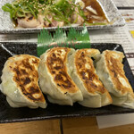 餃子製作所 酔処 土竜 - 御厨餃子(4ケ) 550円