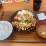 Kara Yoshi Hiroshima Hachiman Higashi Ten - 麻辣定食、ご飯大盛り