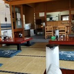 手打ち・つけ汁 うどん処 てる井 - 店内