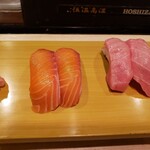 Sushi Maru - サーモン220円。中トロ440円。トロ旨い～(^-^)