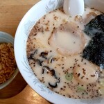 Kuraun Mentaro - ラーメンセットメニュー【チャーハン（小）とラーメン】