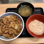 吉野家 - 牛丼とろろセット 648円→お得期間中で 593円