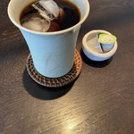 カフェ リベルラ - 水出し珈琲単品注文500円 写真の為にランチョンマット外してます