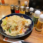 Ringer Hut Haneda Kuko Daichi Ryokaku Taminaru Biru Ten - 野菜たっぷり皿うどん