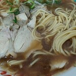 京都特製ラーメン 旭 - 麺とチャーシュー