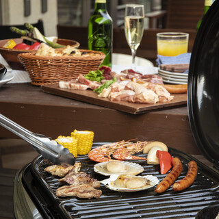 긴시초 역 직결의 역 빌딩 테라스에서 빈손 본격 BBQ 해 보지 않겠습니까?