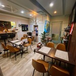 Island Kitchen Enoshima By The Sea - 店内の様子