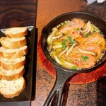 カフェ バー 石と鉄  - 