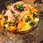 カフェ バー 石と鉄  - 