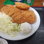 Tonkatsu Daimaru - 特ロースかつ定食900円とコロッケ80円