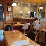 Kakurega Cafe Seikou Udoku - 店内