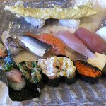 Kaisen Sushi Genkaimaru Toriasu Kyusan Ten - 