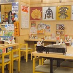 Mekiki no Ginji Sasebo Yon Gacho Ten - 店内