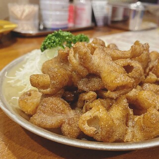 There is a wide selection of dishes that go well with alcohol, such as "Horu Kara" and "Ohashiya no Doteni"!