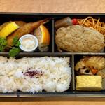 Ume no Ki - ハンバーグ&エビフライ弁当