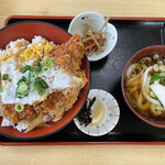 Umaimonya Taro - カツ丼(大盛り)定食