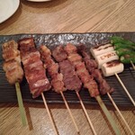 鶏次郎 - おまかせ串焼き盛り