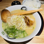 Ninniku Ramen Tenyo Shin Machi Ten - ラーメン800円