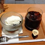 Nanohana Moon cafe - コーヒーゼリー+コーヒー　全景