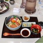 溝辺カントリークラブ - 海鮮丼セット