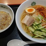 Hidakaya Chofu Kitaguchi Ten - 冷麺、半チャーハンセット。