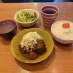 Uokushi Sakura Saku Ningyo Cho Ten - 鯖の黒煮定食税込820円也