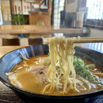 Haru Haru - 麺よりモヤシが大量に…