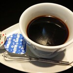 カウタウ - セットのコーヒー。
      癖がなく飲みやすい味。