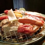 じゅうじゅう - お肉焼いてます図