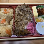 Okowa Komehachi Atore Kichijoji Ten - 五目とすき焼きおこわの満足弁当