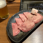 Itamae Yakiniku Issho Utsumuki Honcho Honten - 