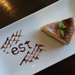 cafe est - ランチセットに￥250のグレードアップでケーキに変更可