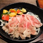 STEAK & GRILL Kyo - 上カルビ1480円