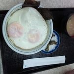 富士川サービスエリア（下り） フードコート - 目玉丼。