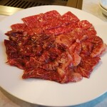 Yakiniku Daimon - 盛り合わせAセット　3460円」
                      （カルビ、ロース、ハラミ）
                      2～3人分