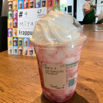 Starbucks Coffee Sendai Rokuchonome Ten - 私の「ストロベリーフラペチーノ®」♡