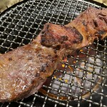 カルビ屋大福 - 片面焼いてひっくり返し